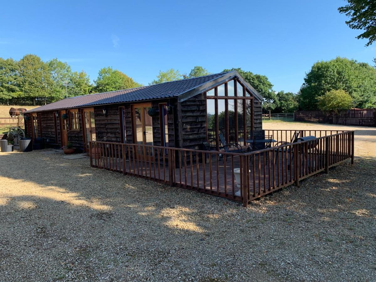 Stable Lodge 2 Bedrooms Horspath エクステリア 写真