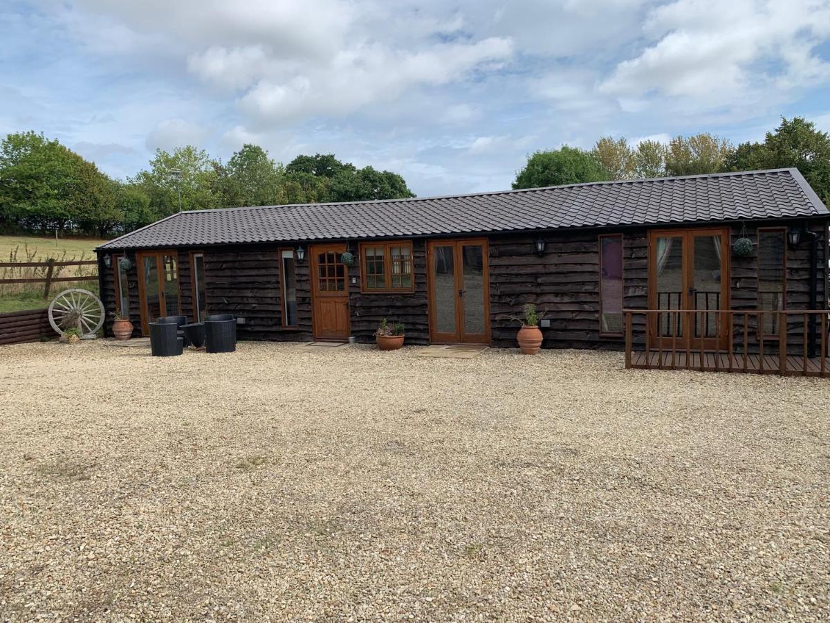 Stable Lodge 2 Bedrooms Horspath エクステリア 写真
